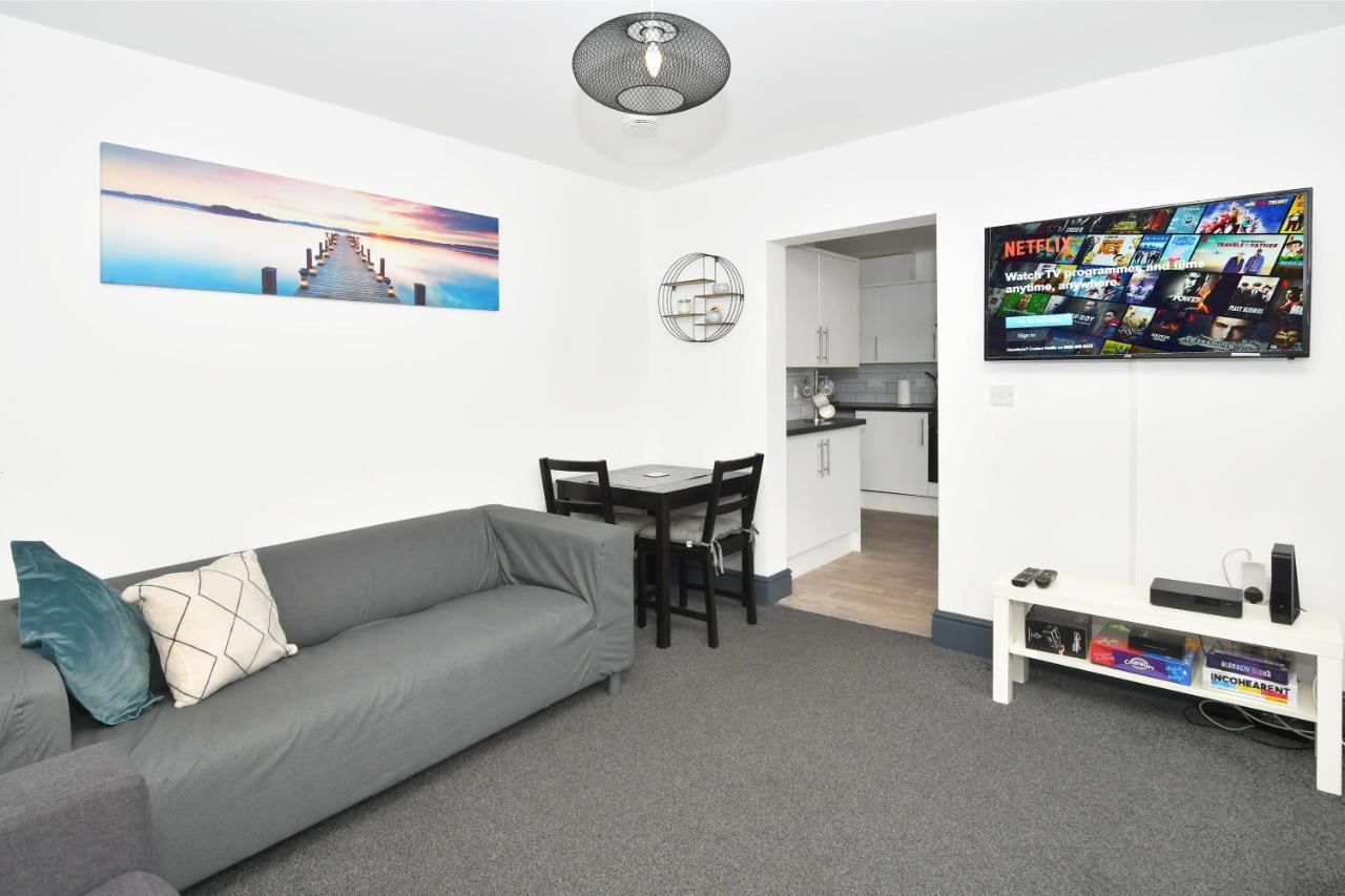 Townhouse @ Chiltern Place Newcastle Under Lyme Silverdale  Exterior foto
